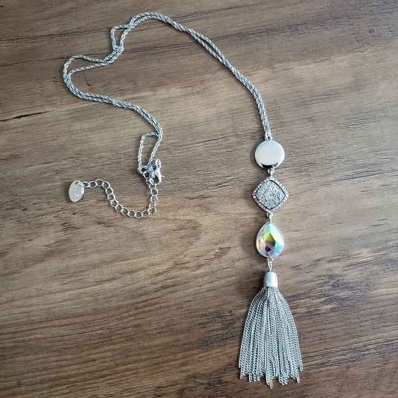Drop Tassel  Green and Silver Tone Necklace - Picture 5 of 5